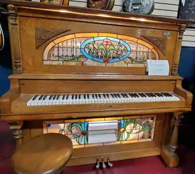 1911 Lakeside Upright Piano